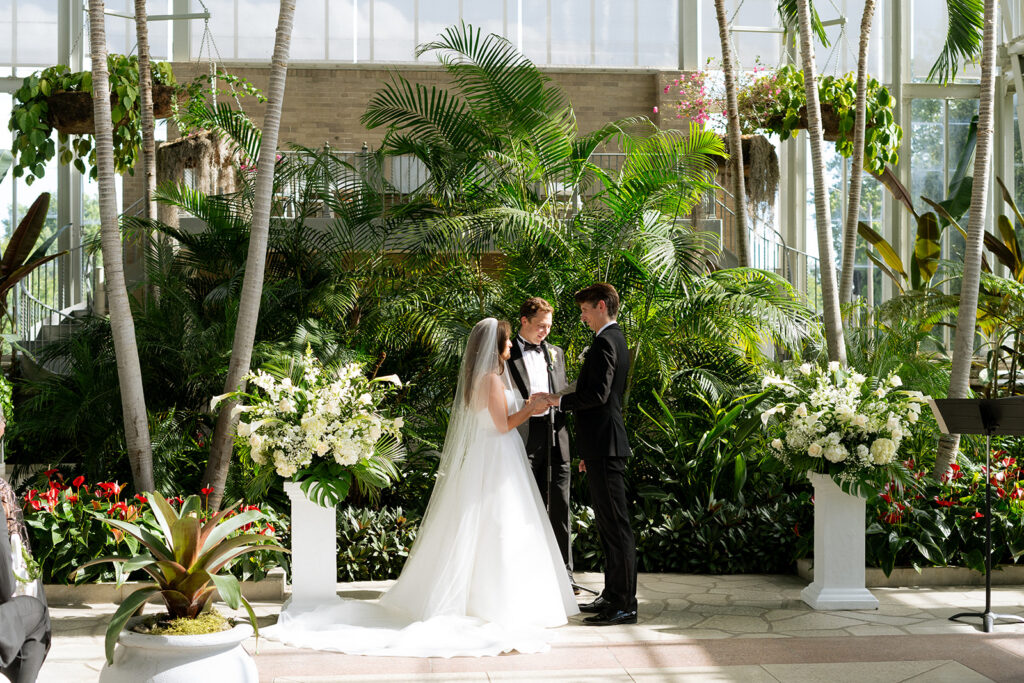 Meridith & Tim’s Classic and Chic Summer Wedding in St. Louis