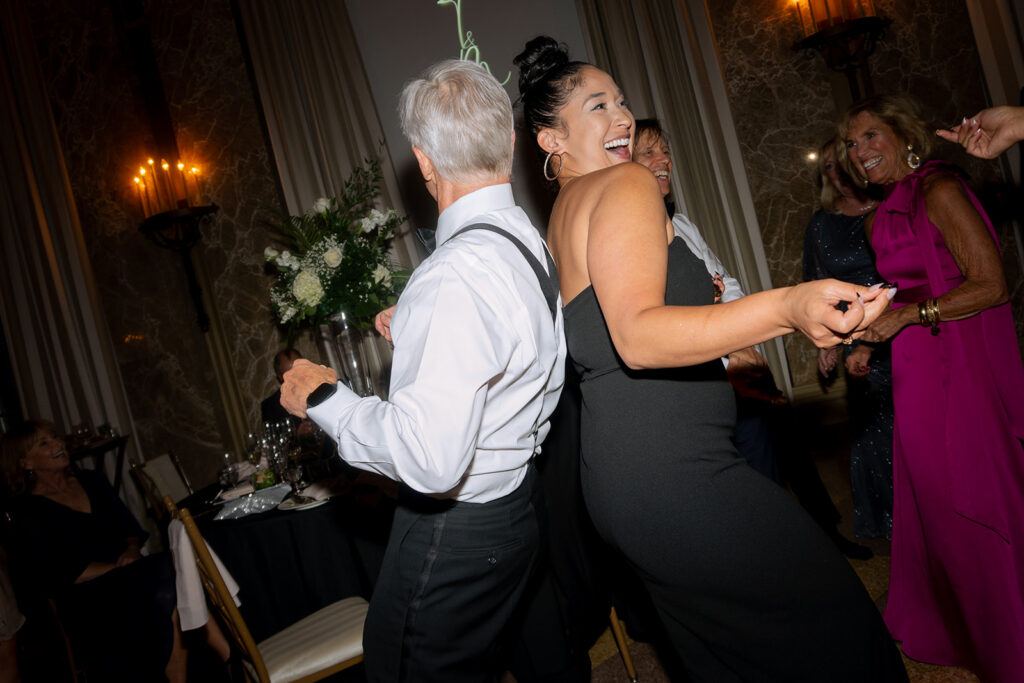 Meridith & Tim’s Classic and Chic Summer Wedding in St. Louis