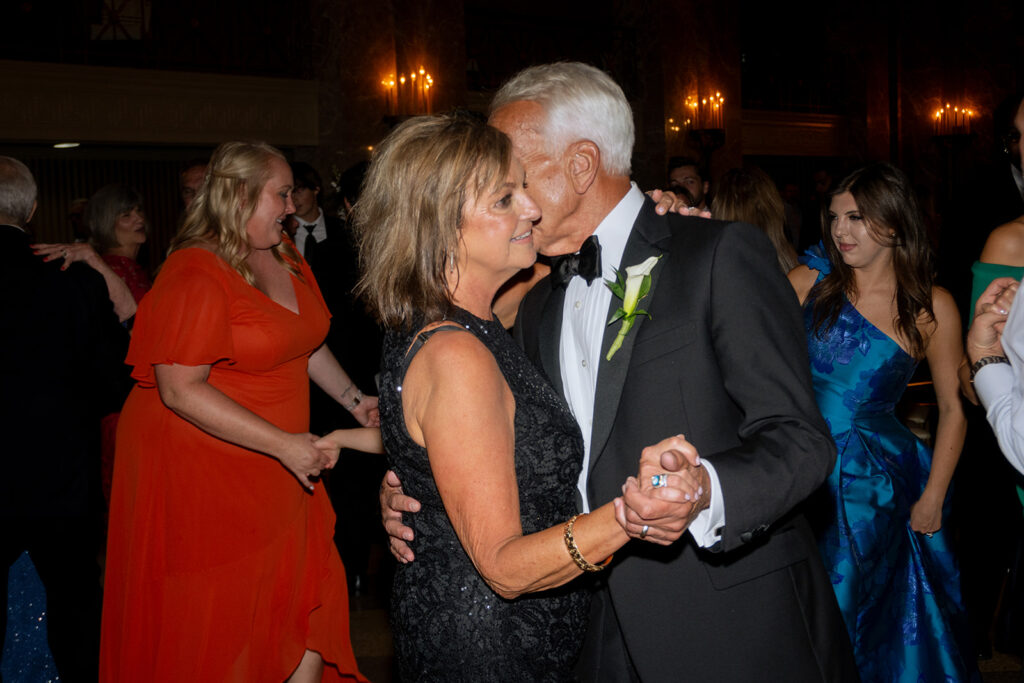 guests dancing at the wedding party