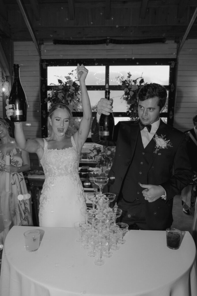Knotting Hills Wedding Inspiration: A Dreamy Missouri Venue for Any Couple