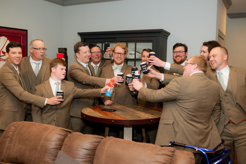 fun picture of the groom and his groomsmen 