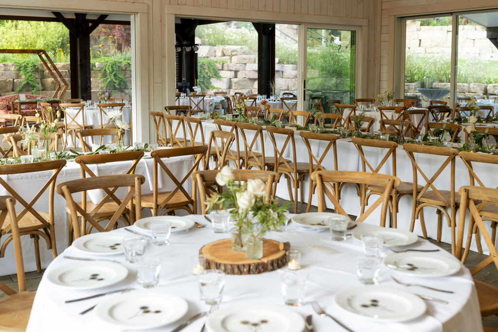 chic details at the reception party
