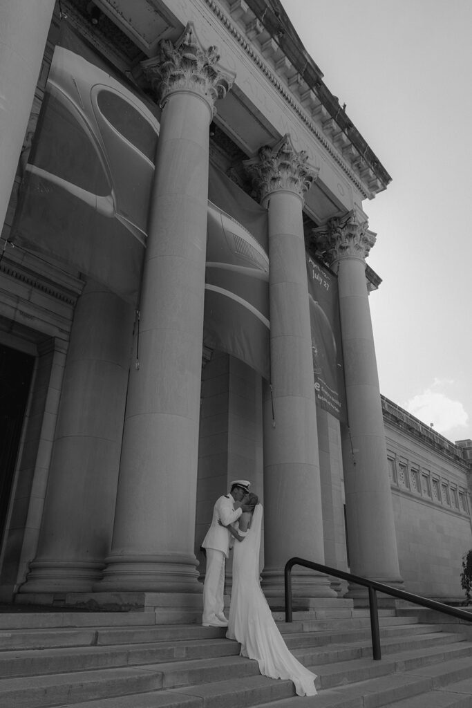 This St. Louis Art Museum Wedding Was the Perfect Blend of Classic and Cool