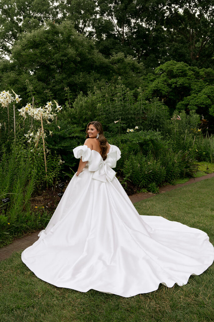 cute picture of the bride before her ceremony