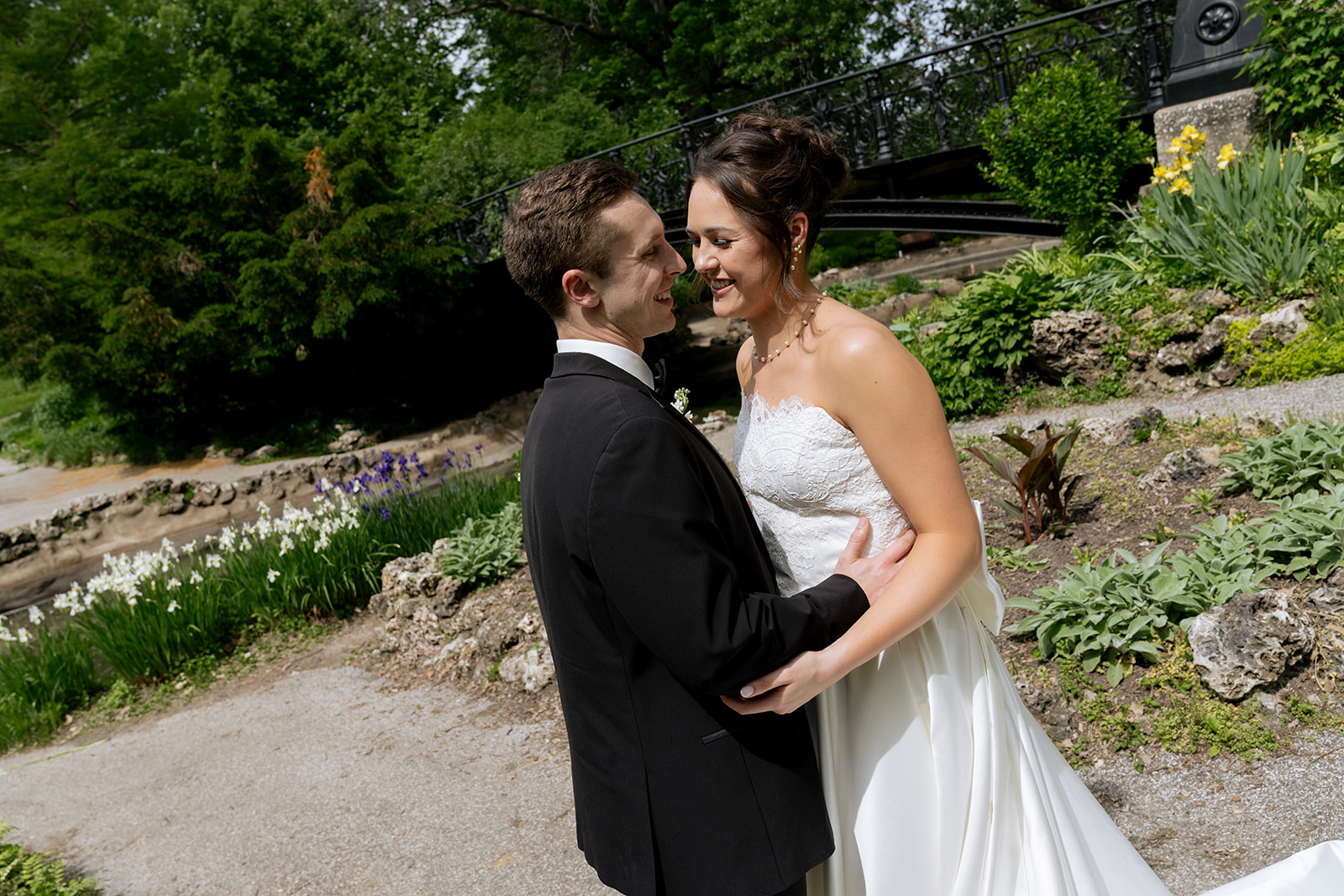Tess & Jack’s Elegant Wedding at 612 North with St. Louis Arch Views