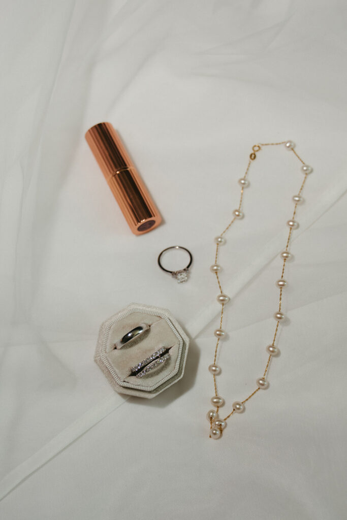 Elegant wedding details