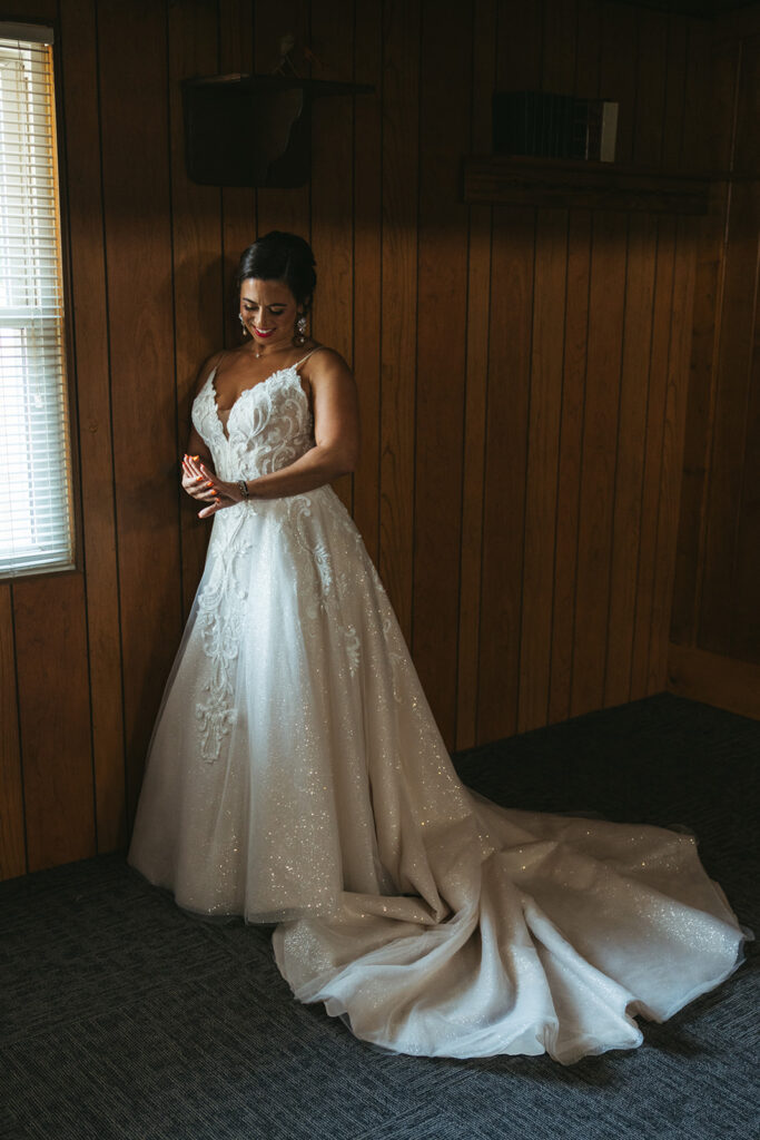 cute picture of the bride