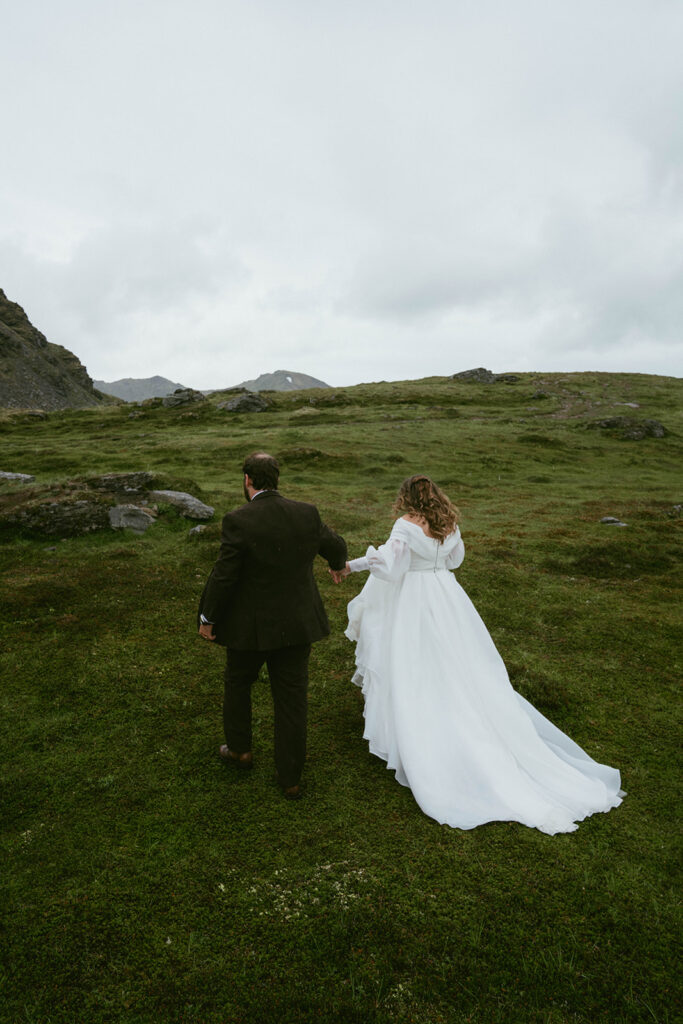 couple walking around hatcher pass