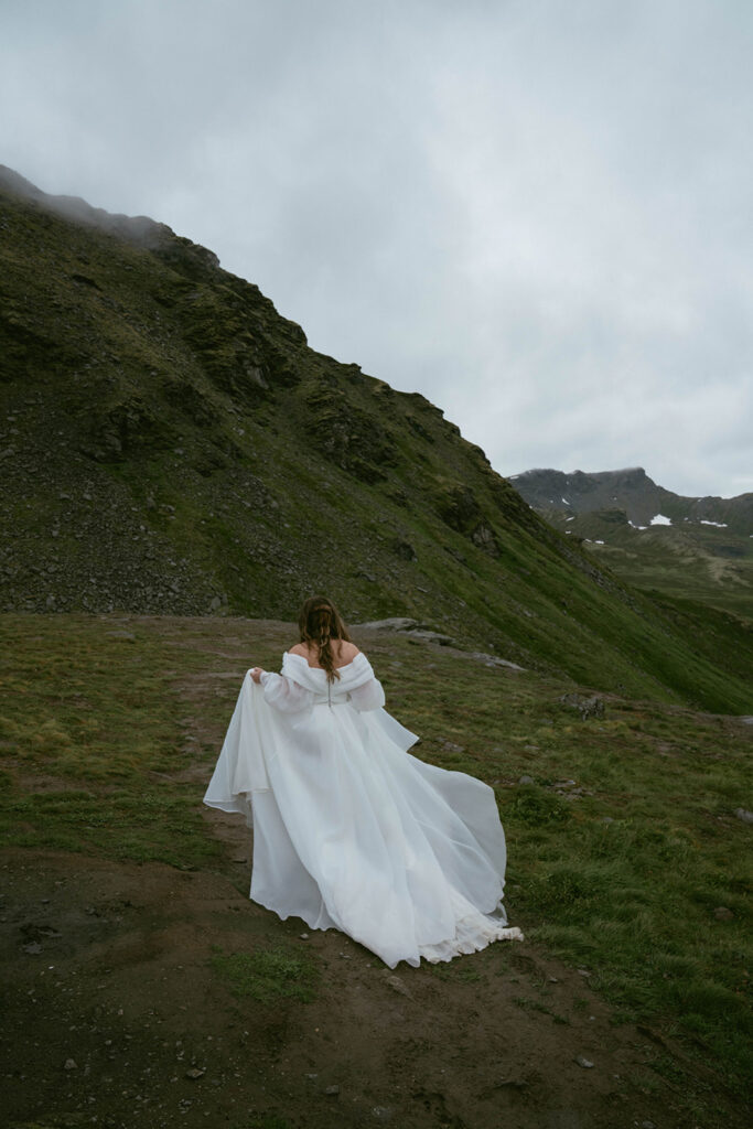 Nate & Keil’s Romantic Hatcher’s Pass Wedding with Misty Mountain Views