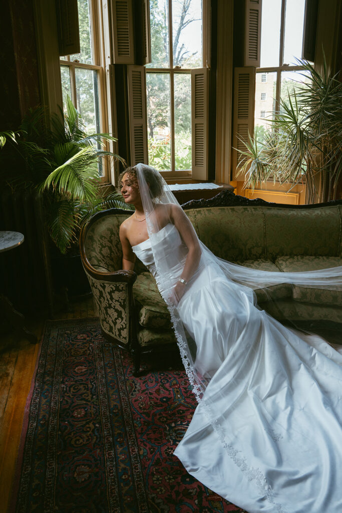 portrait of the bride before heading to the ceremony