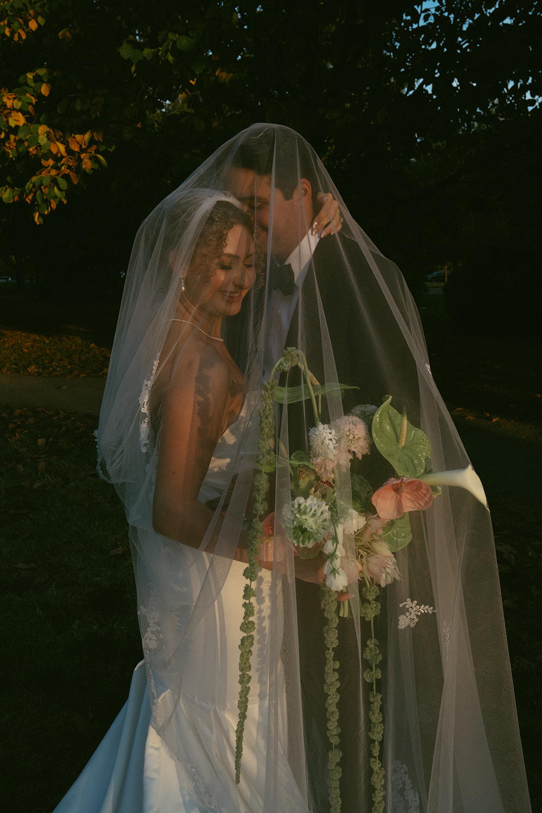 golden hour bridal portraits