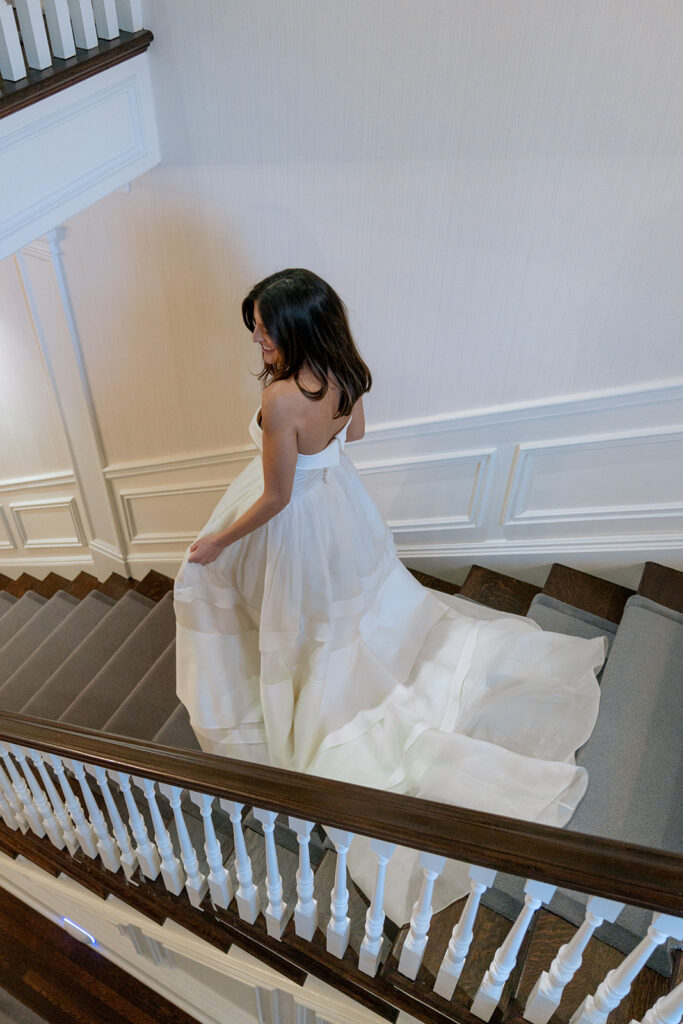 bride before heading to the cermeony