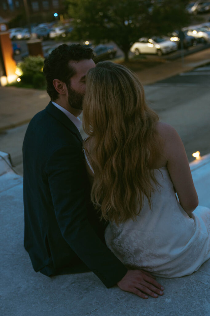 cute picture of the couple kissing