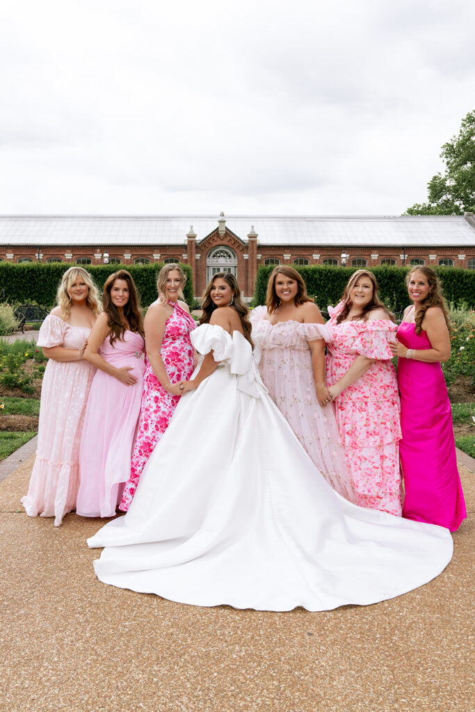 Cute picture of the bride and her friends