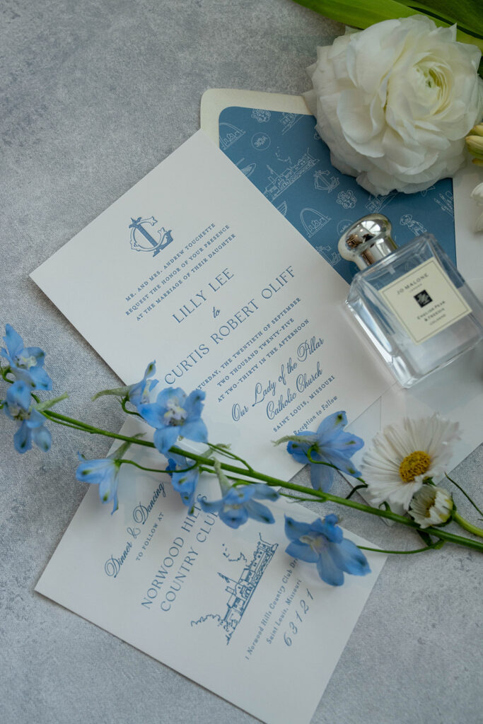 stunning wedding details at the st. louis wedding