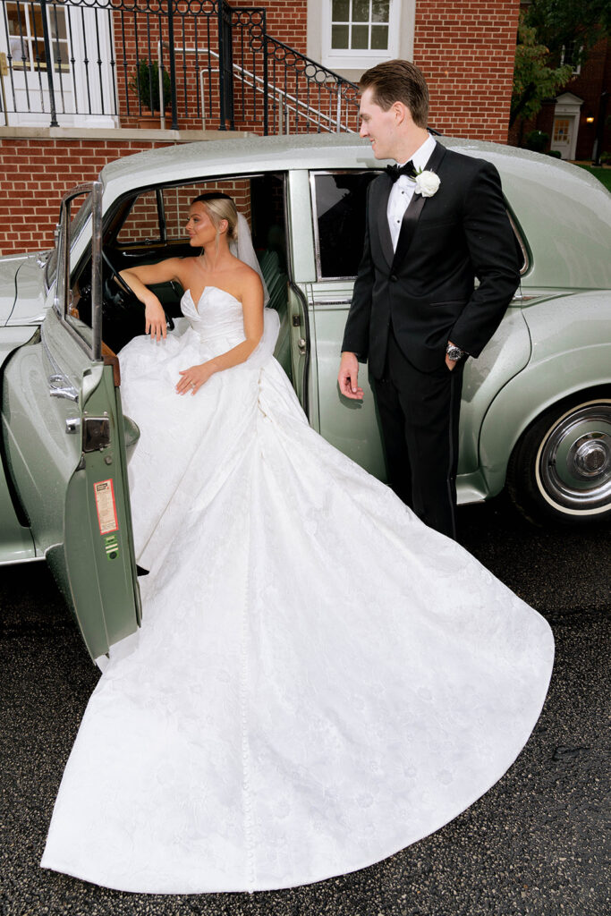 stunning picture of the bride and groom