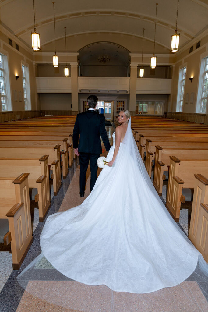 Elegant St. Louis Wedding at Our Lady of the Pillar & Norwood Country Club