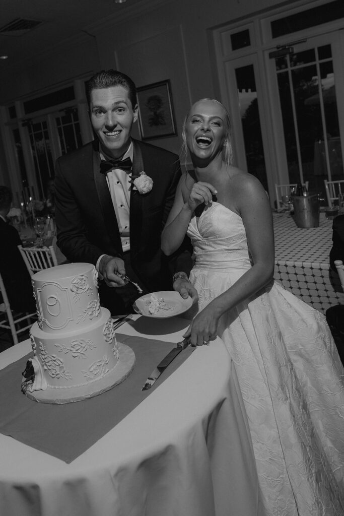 cute portrait of the newkyweds