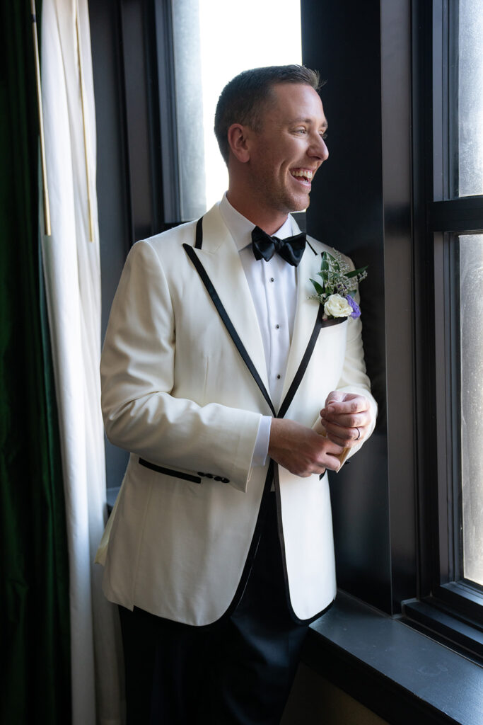 Garrett & Nick’s Classy Black Tie Wedding at The Coronado in St. Louis
