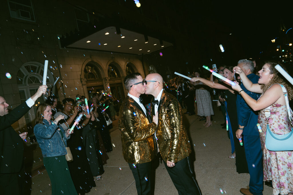 beautiful picture of the newlyweds kissing