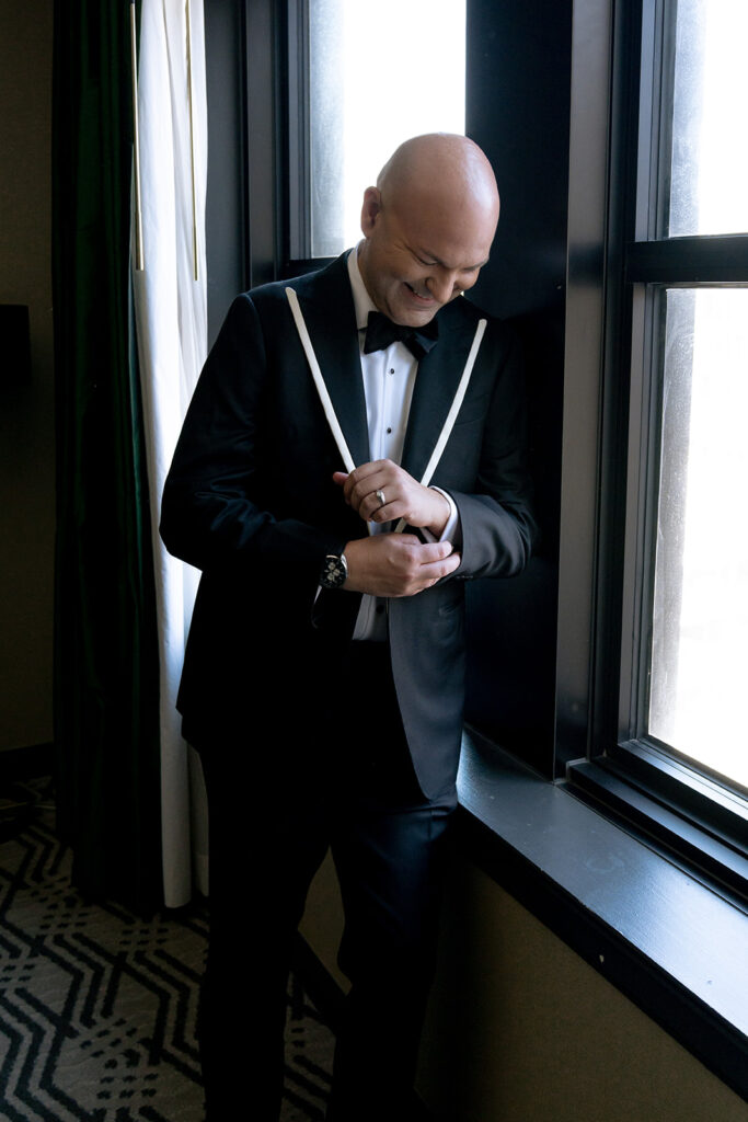 Garrett & Nick’s Classy Black Tie Wedding at The Coronado in St. Louis