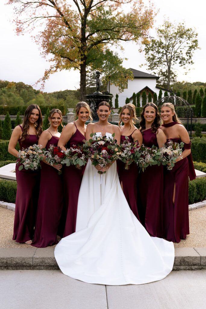 Cute picture of the bride and her bridesmaids