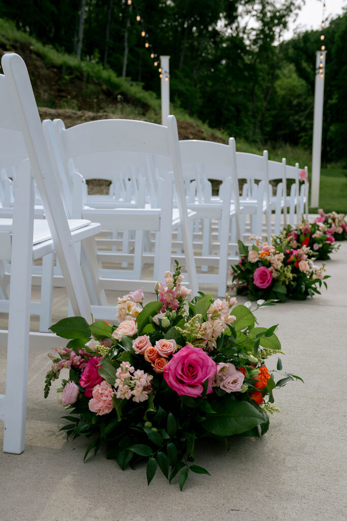 How to Plan a Colorful Wedding in St. Louis (With Real Wedding Inspiration)