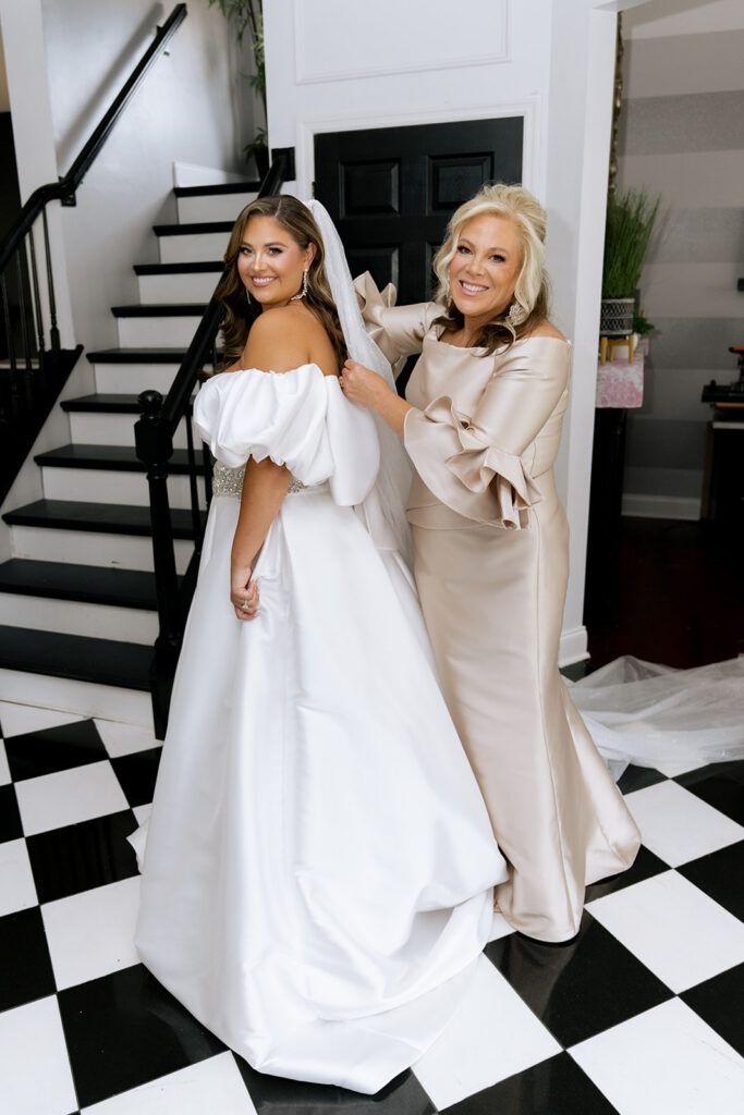 cute picture of the bride and before her dream ceremony