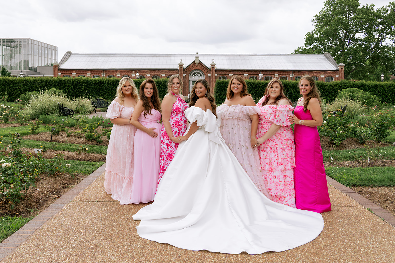 How to Plan a Colorful Wedding in St. Louis (With Real Wedding Inspiration)