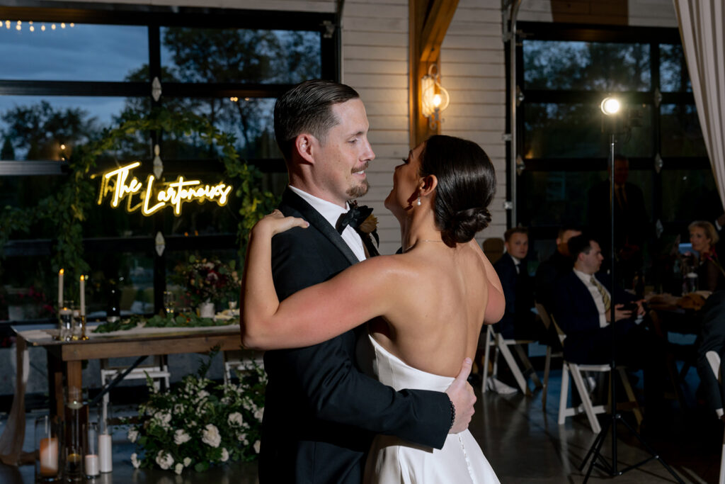 A Real Knotting Hills Wedding Timeline (From Start to Finish)