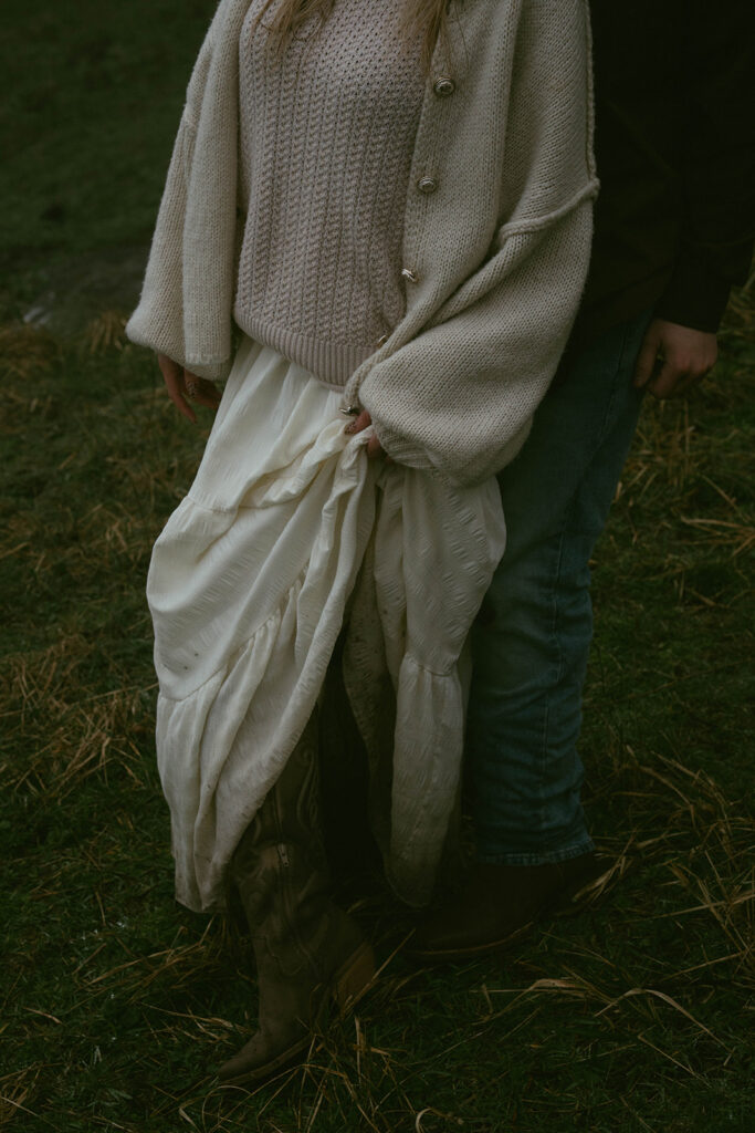 Best Moody Oregon Photo Locations for Engagements & Elopements (Coast + Cliffs)