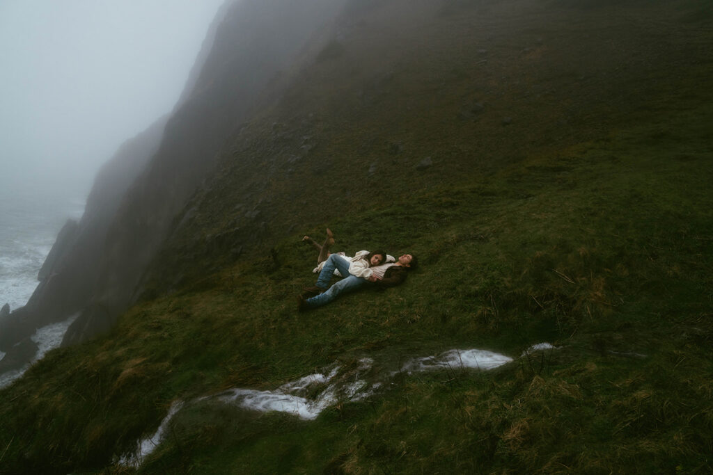 Best Moody Oregon Photo Locations for Engagements & Elopements (Coast + Cliffs)