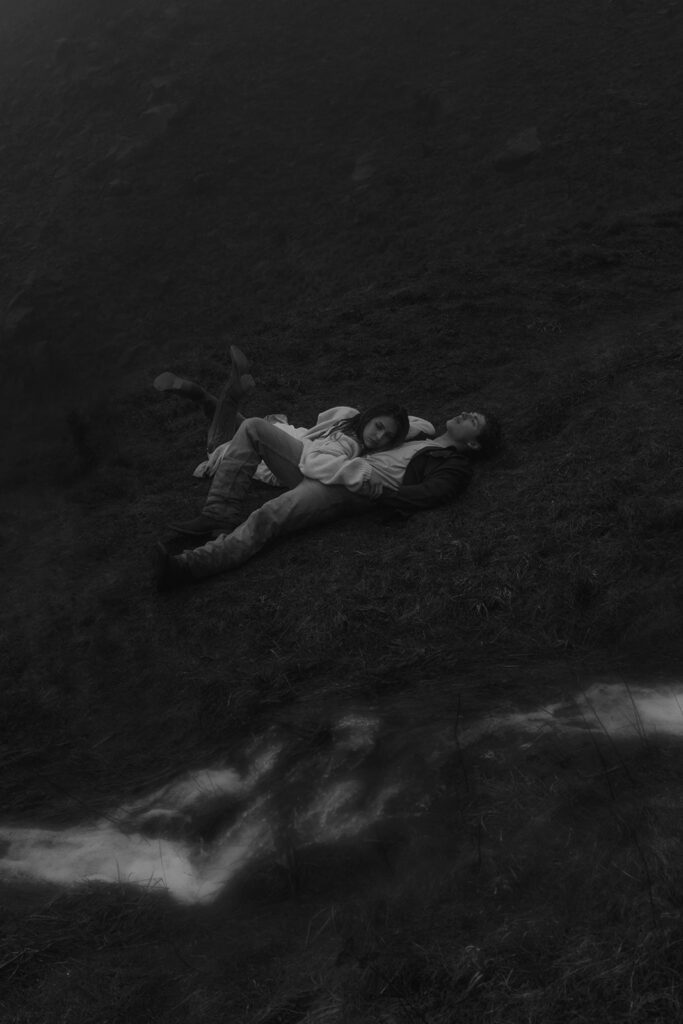 couple at their romantic photoshoot in oregon