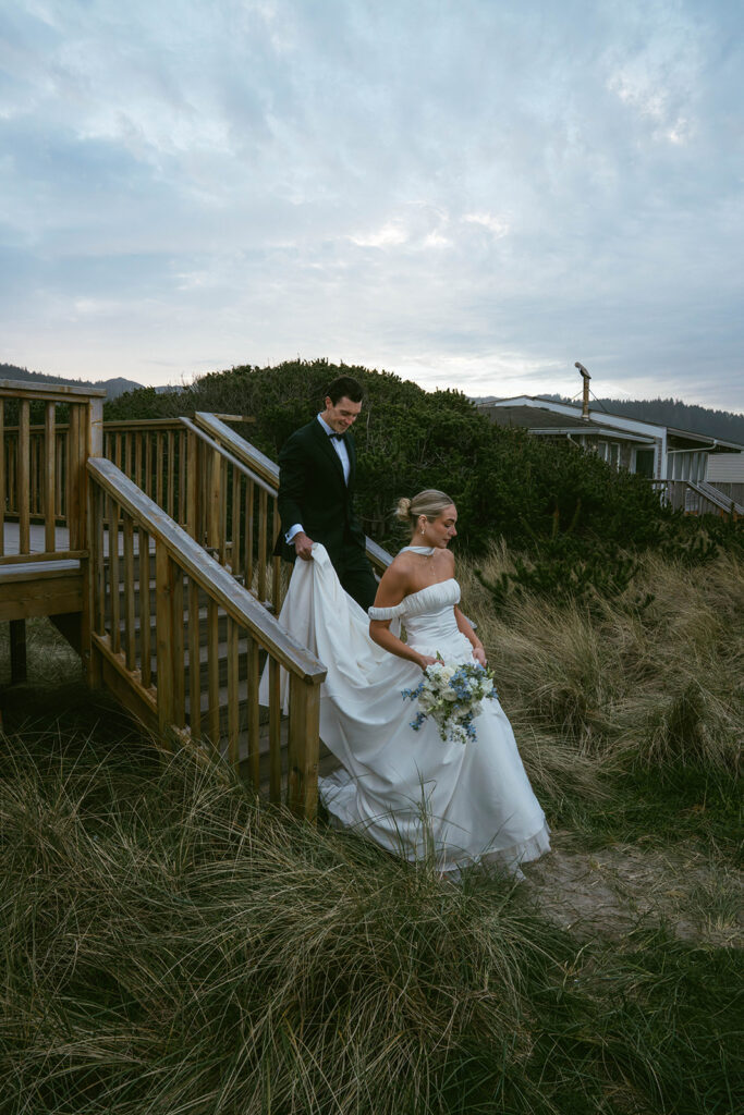 Oregon Coast Airbnb Elopement at Our Plaace: Timeline, Tips & What to Expect