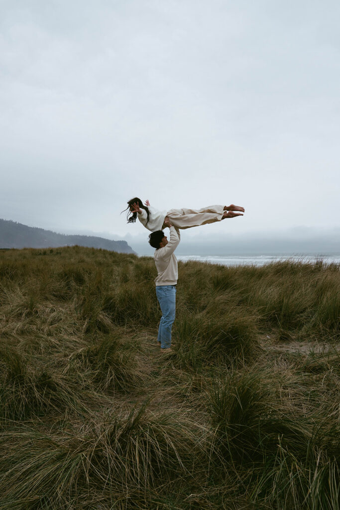 Oregon Coast Airbnb Elopement at Our Plaace: Timeline, Tips & What to Expect