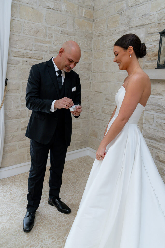 A Real Knotting Hills Wedding Timeline (From Start to Finish)