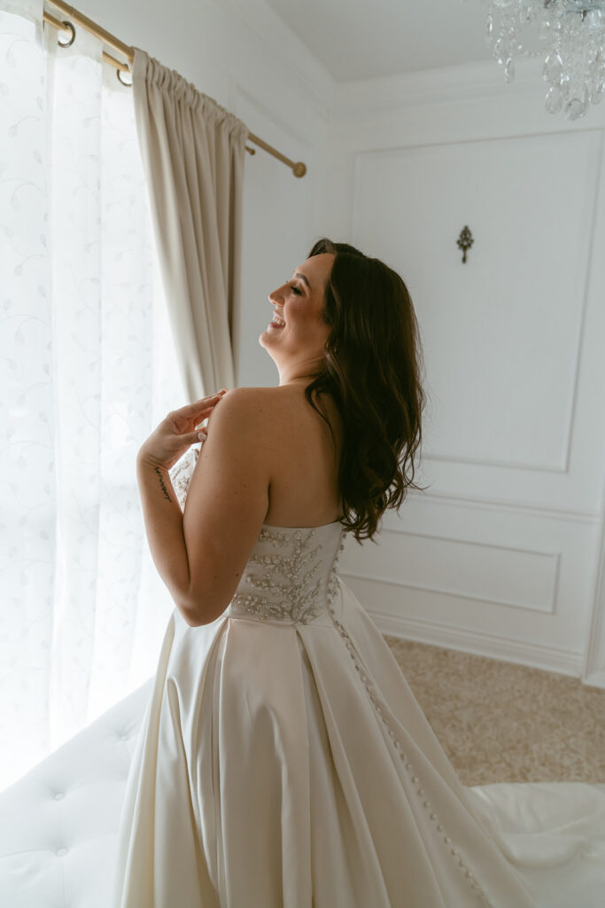 Romantic Knotting Hills Wedding with Timeless Black & White Details