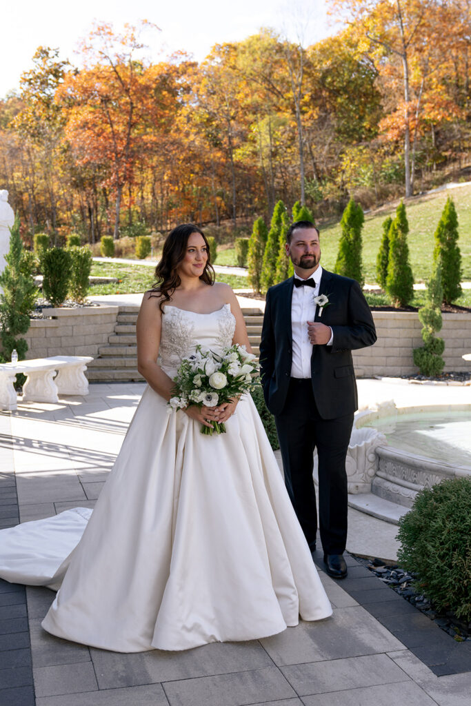 Romantic Knotting Hills Wedding with Timeless Black & White Details
