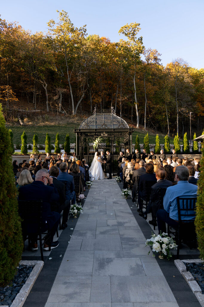 Romantic Knotting Hills Wedding with Timeless Black & White Details