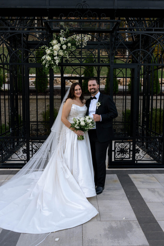 romantic bridal portraits in knotting hills
