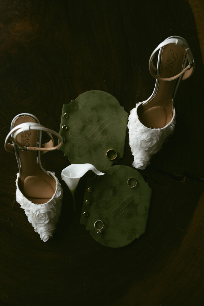 picture of the wedding shoes and wedding bouquet