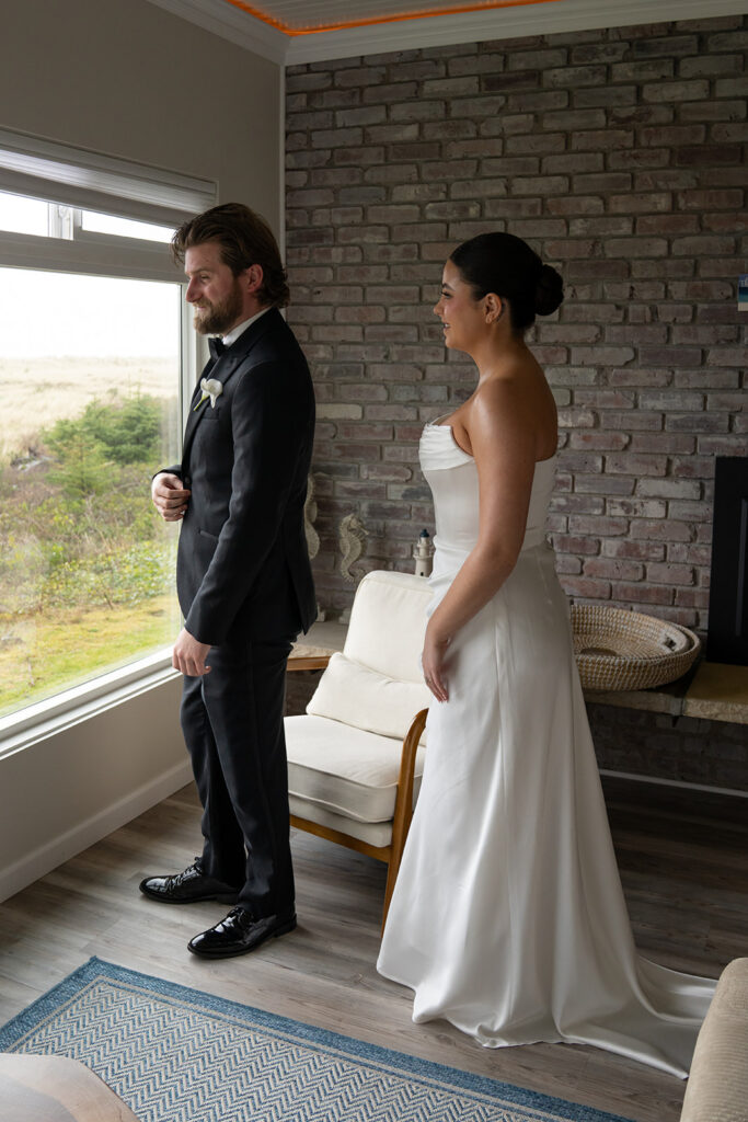 Editorial Cannon Beach Oregon Elopement With Stormy Coastal Vibes
