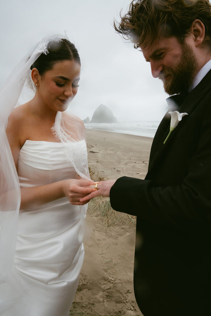 Editorial Cannon Beach Oregon Elopement With Stormy Coastal Vibes