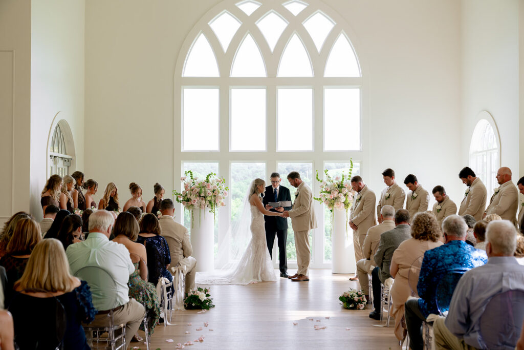 A Modern Westwind Hills Wedding with Editorial Wedding Photography